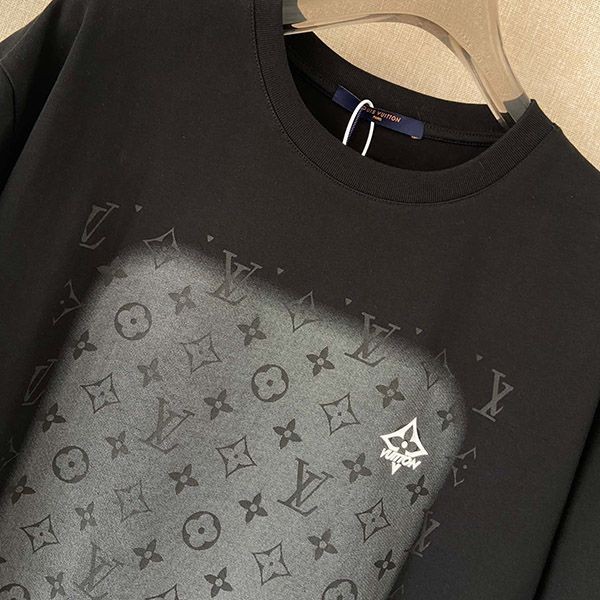 素敵な ルイヴィトン モノグラムグラディエントTシャツ vua86063